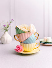 Le Francais Tea Cups & Saucers - Set of 4